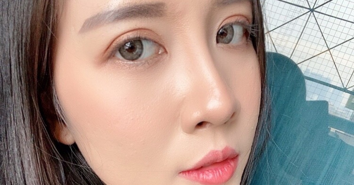 เบาๆกบคอนแทคเลนสidollens Roze Nude