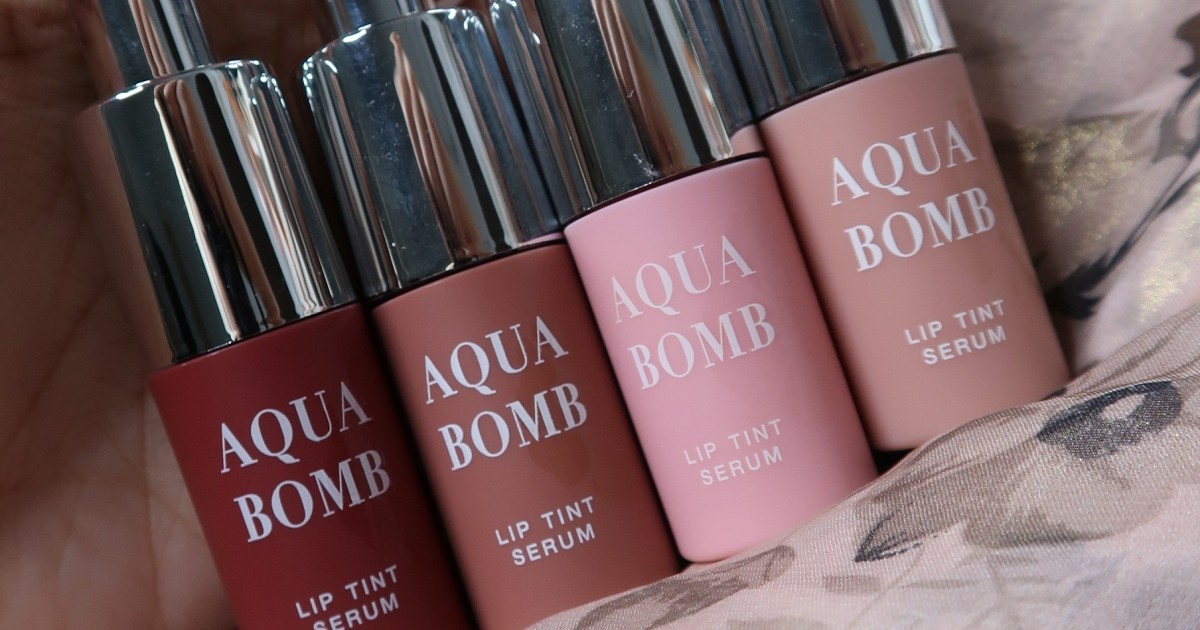 SWATCH & REVIEW SRICHAND Aqua Bomb Lip Tint Serum