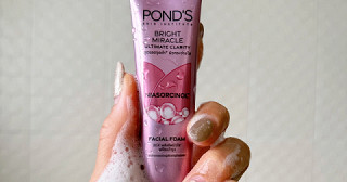 🩷 Ponds Bright Miracle Ultimate Facial Foam สูตร Clarity Niasorcino