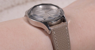 ได้ นาฬิกาใหม่ แบบไม่ต้องซื้อนาฬิกาใหม่ฮะ!