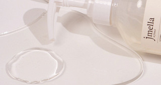 𝗝𝗠𝗘𝗟𝗟𝗔 𝗶𝗻 𝗙𝗿𝗮𝗻𝗰𝗲 – Pure Lazy Vibes Body Wash