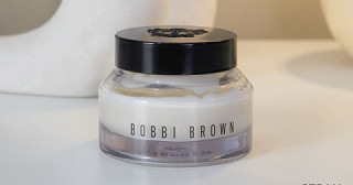 Bobbi Brown Vitamin Enriched Face Base 🍊✨