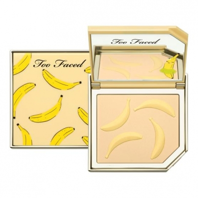 It’s Bananas Brightening Setting Powder