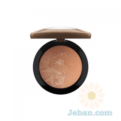 Mineralize Skinfinish : Jade Jagger