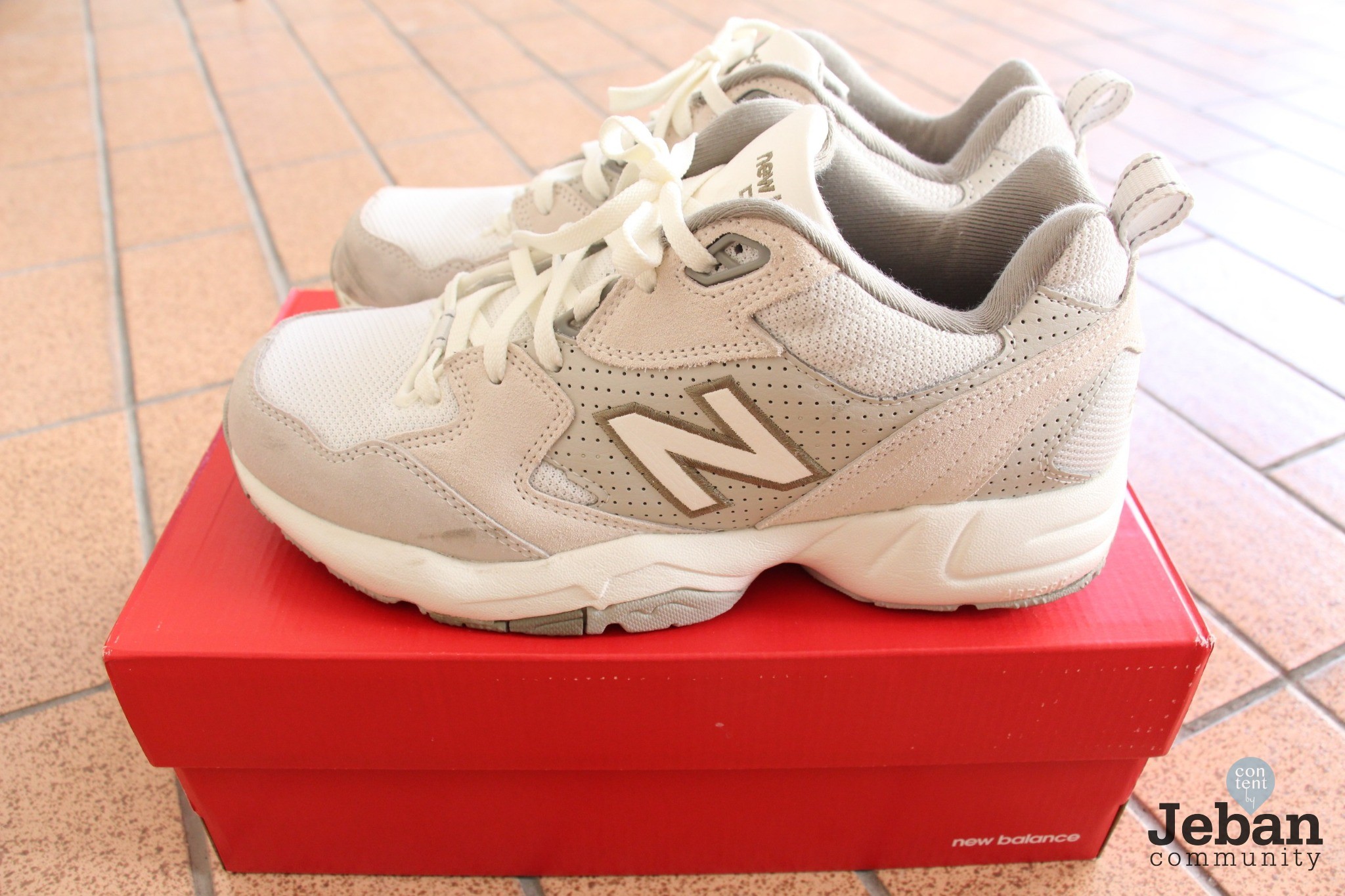 new balance 708