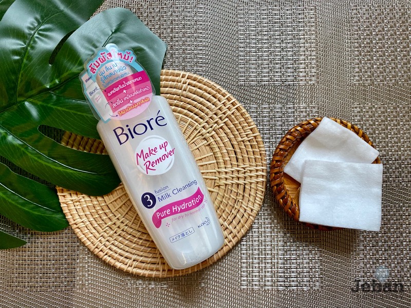 เช็ด ว้าว เบาสบายไปกับ Biore Makeup Remover 3 Fusion Milk Cleansing