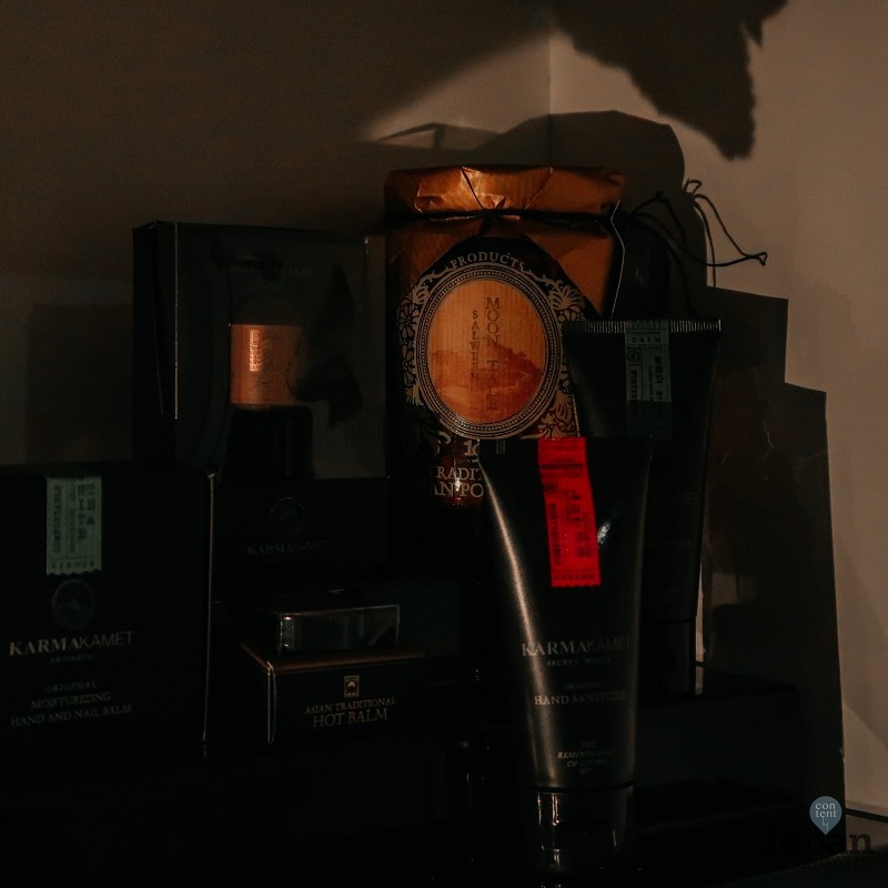Haul KARMAKAMET Hand Sanitizer / Herbal Inhaler / Asian Potpourri / Hand and Nail Balm / Hot Balm