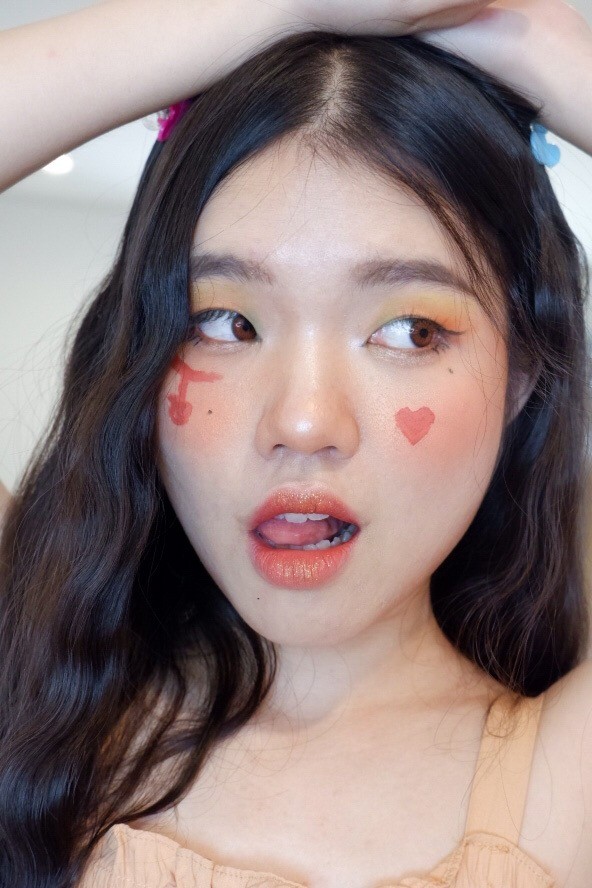 Sexy colorful summer makeup