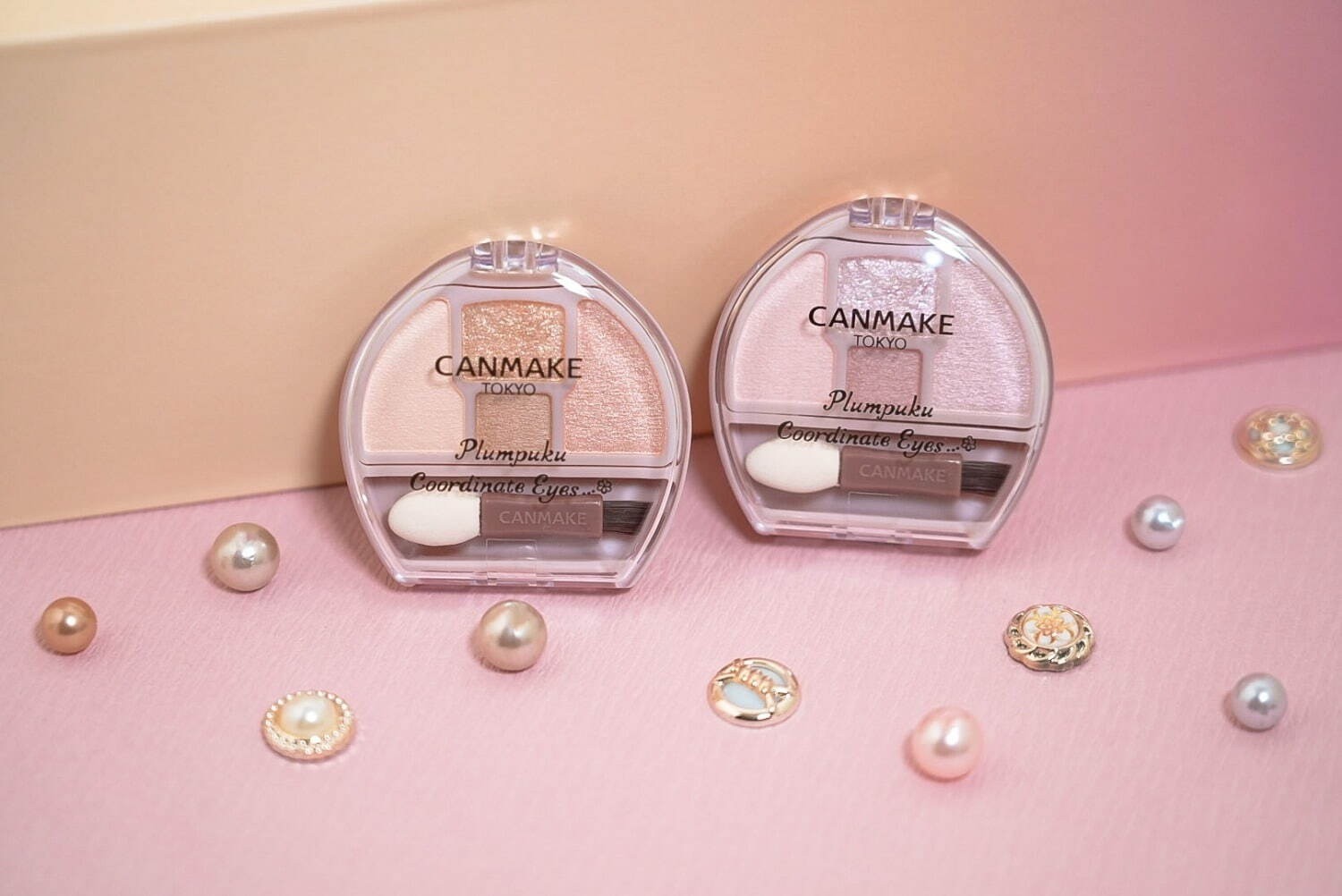 Candace อายแชโดว์พาเลตต์ตลับจิ๋ว ครีตลุค Dolly Eyes ครบจบในตลับเดียว