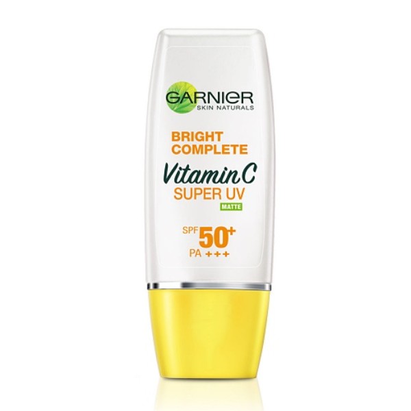Bright Complete Vitamin C Super UV Matte SPF50+ PA+++