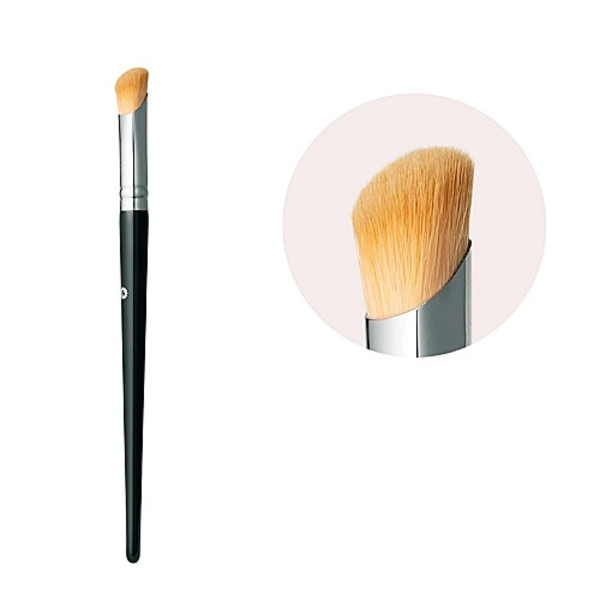 233 Concealer Brush