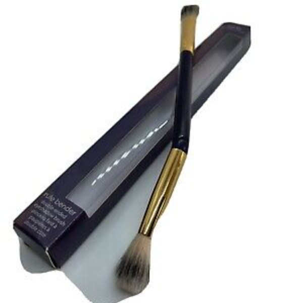 Rule Bender Double-Ended Bamboo Eyeshadow Brush