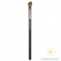 Carine Roitfeld : N.275 Medium Angled Shading