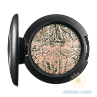 Après Chic : Mineralize Eye Shadow