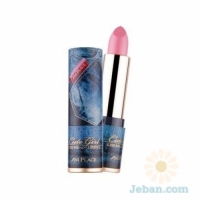 Cute Girl : Kiss Me Lipstick