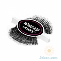 Wicked Lashes : Exaggerated