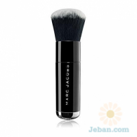 The Face III Buffing Foundation Brush